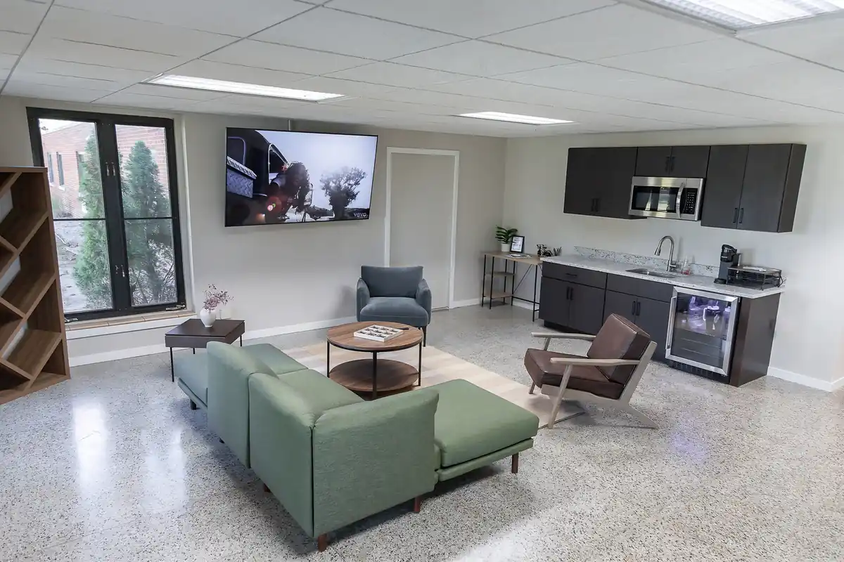 Resident lounge with a kitchenette at bantr chilton