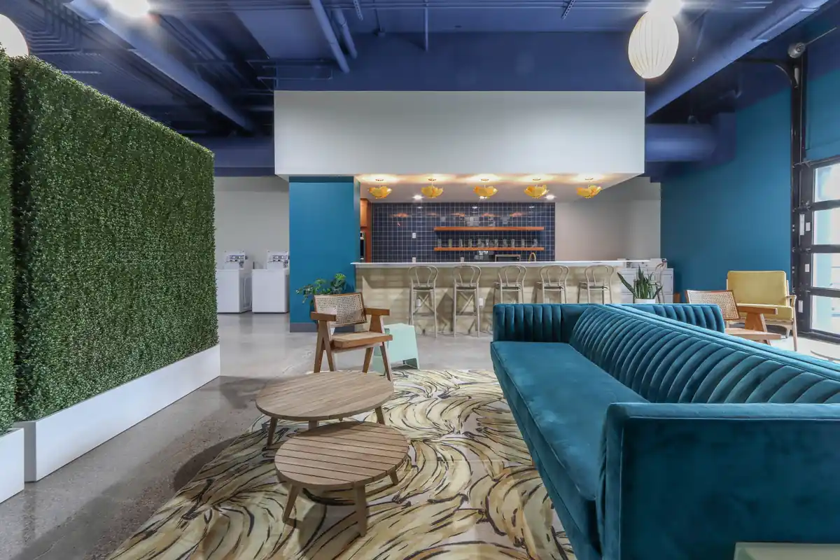 Lounge at bantr wausau
